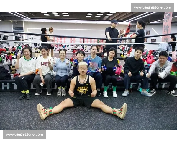 自由搏击运动的技术演进训练体系与竞技精神全景解析发展趋势实践路径